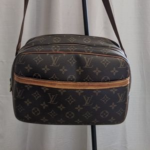 Louis Vuitton Monogram Reporter PM
